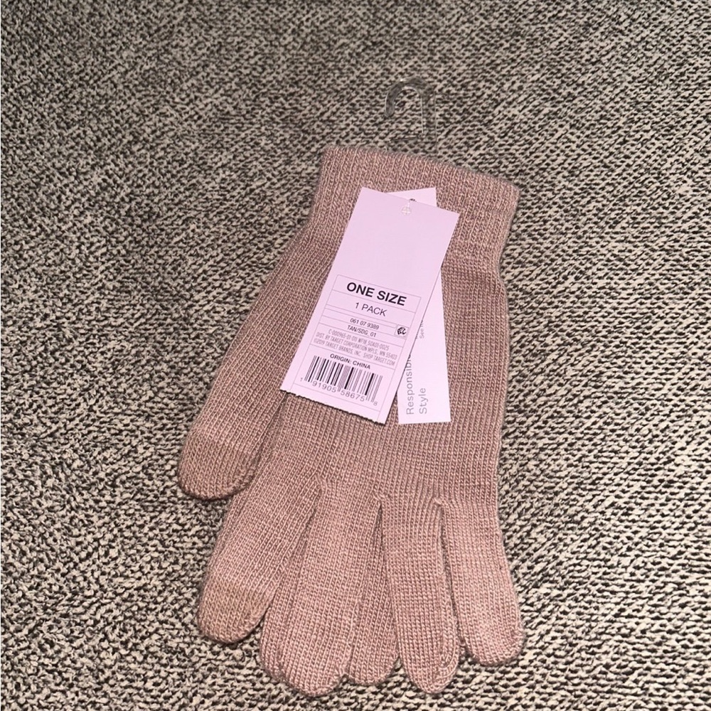 NWT gloves